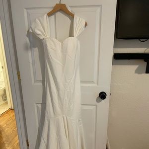 Wedding Dress - off the shoulder, mermaid. Never worn!